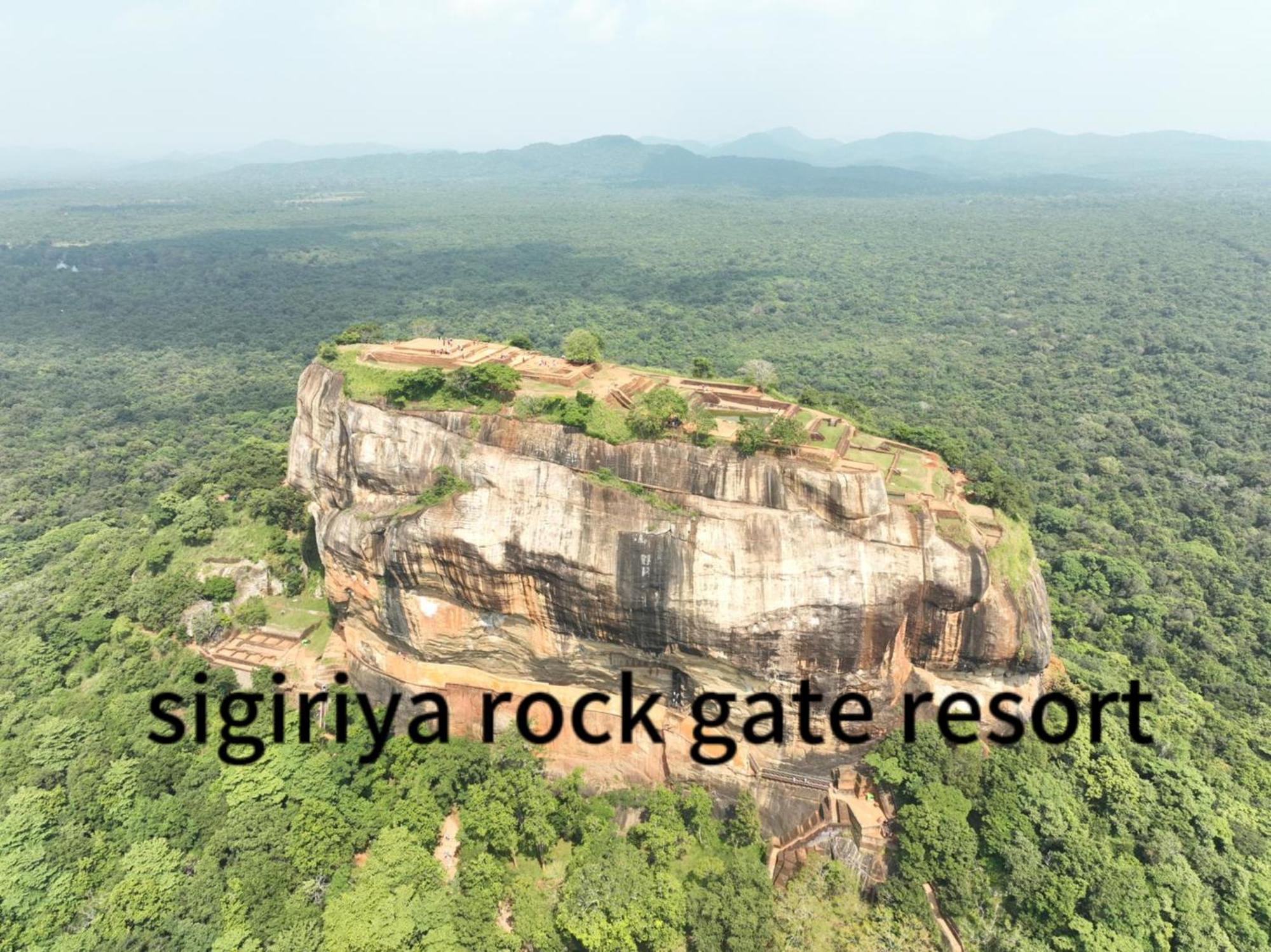 Sigiriya Rock Gate Tree House 호텔 외부 사진